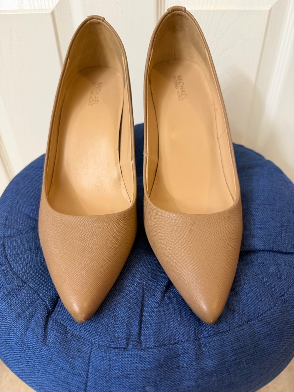 Michael Kors Nude/Tan Pointed Leather Pumps